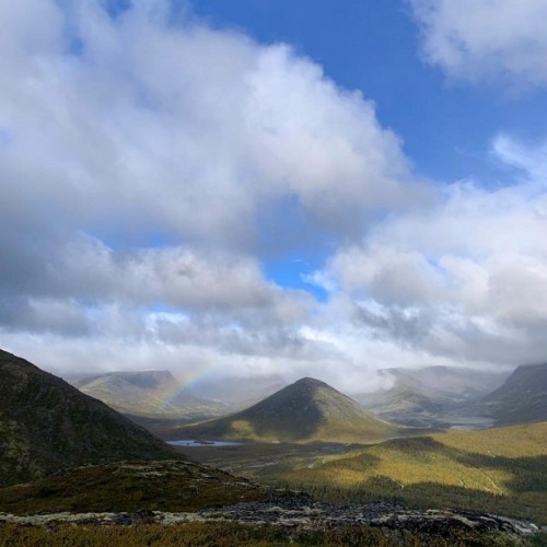 Приключения в Арктике в мини-группе: Териберка, Ловозеро, Хибины и Кировск с активностями