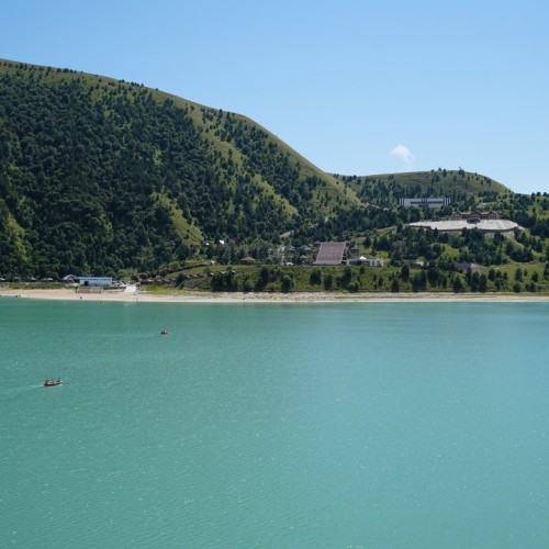 Индивидуальное автопутешествие к сокровищам Чечни: от мечетей до озера, водопадов и башен