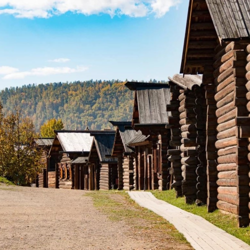 Иркутск — музей «Тальцы» — посёлок Листвянка