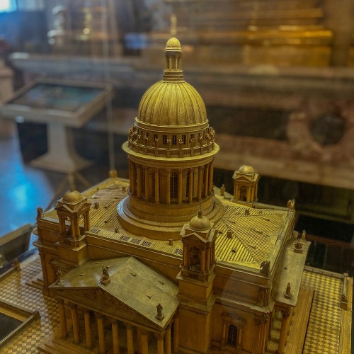 Наедине с Петербургом: аудиоэкскурсия по Исаакиевскому собору