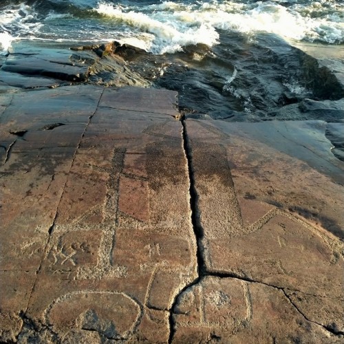 Ваше персональное путешествие вглубь веков: петроглифы, Кижи и Соловецкий монастырь