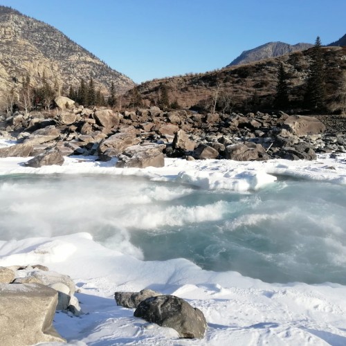 К Гейзерному озеру через «Красные ворота» (из Горно-Алтайска)