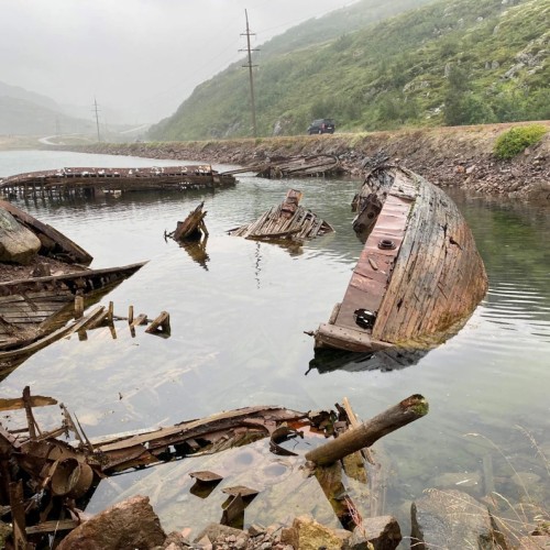 Тур за полярным кругом: Мурманск и Териберка в мини-группе