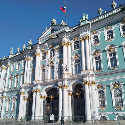 Знакомство с коллекцией Эрмитажа в мини–группе (билеты включены)