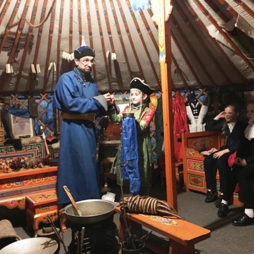 Насыщенный тур по Калмыкии: буддийские святыни и знакомство с кочевым бытом