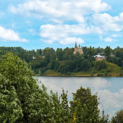 Автобусный тур с посещением фестиваля «Пир на Волге!», Ярославля, Вятского и Красного Профинтерна