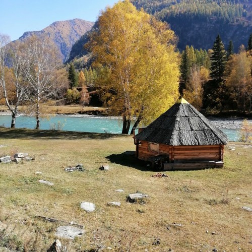 К Гейзерному озеру через «Красные ворота» (из Горно-Алтайска)