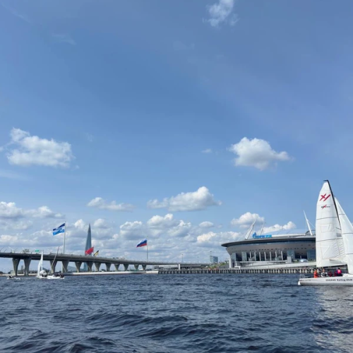 Прогулка на премиальном катере до «Лахта-центра»