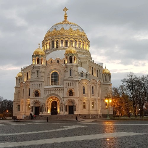 Поездка в Кронштадт: Морской собор, форт Риф и водная прогулка между фортами