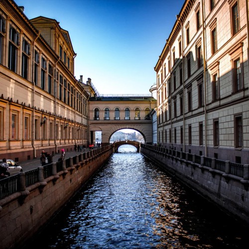 Ночная прогулка от Эрмитажа и развод мостов — на теплоходе