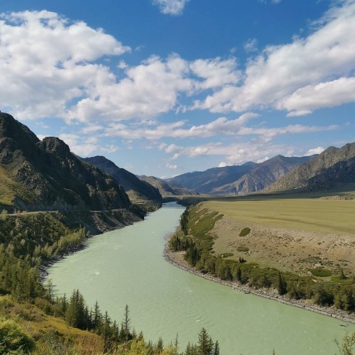 Алтайские выходные: от Чуйского тракта до Марса и Гейзерного озера