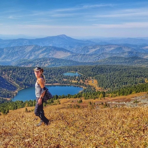 Верхом по Алтаю: конный тур для новичков с палатками (всё включено)