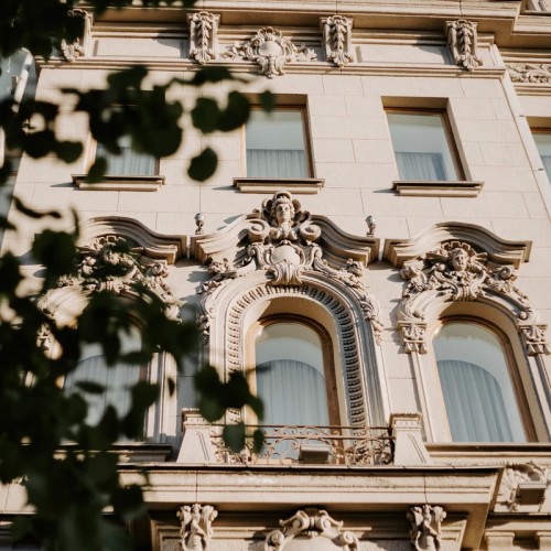 Прогулка по Литейной слободе: символы, истории, интриги