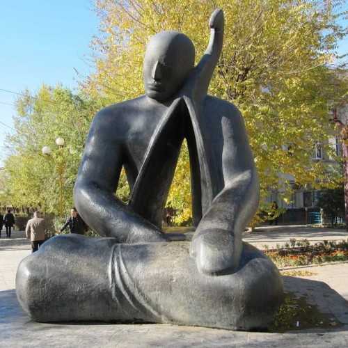 На выходные в Калмыкию: Элиста и цветущие степи