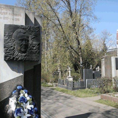 Новодевичий некрополь: постояльцы и их истории