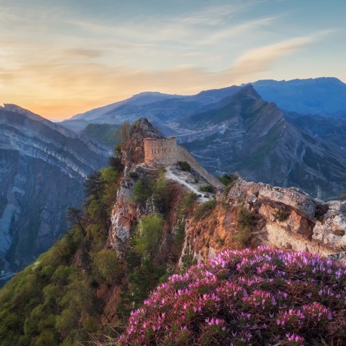 В объятиях гор Дагестана: красивые места, старинные башни и атмосферные аулы
