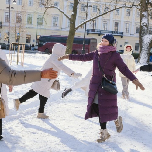 Рыцари, коты, слоны и та самая чайка: иммерсивная прогулка в наушниках