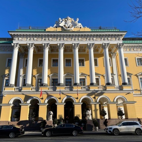 Символы Петербурга для всей семьи