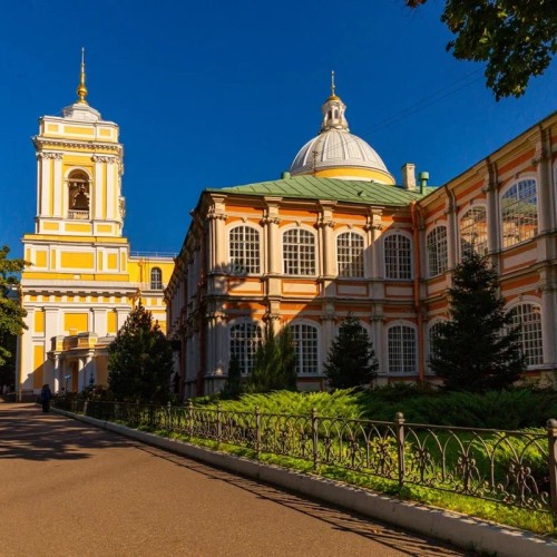 Александро-Невская лавра — архитектурная жемчужина Петербурга