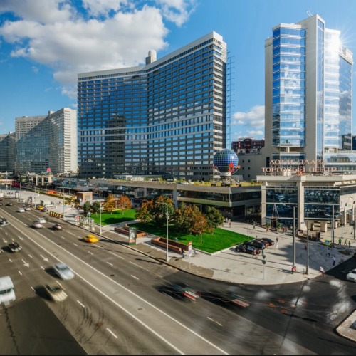По центру Москвы — пешком и на автобусе