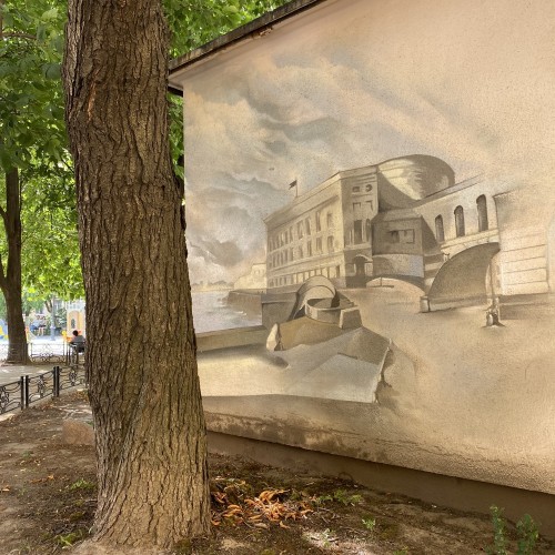 Стрит-арт и дворы Петербурга: авторская прогулка