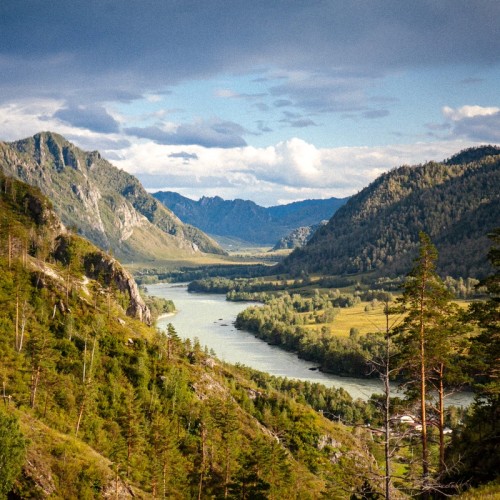 Путешествие по долине реки Катунь — из Горно-Алтайска