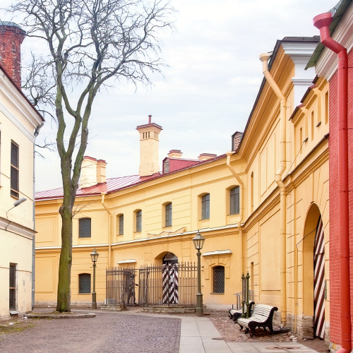 Семейная прогулка по Петропавловской крепости c иммерсивным аудиогидом