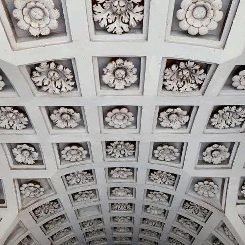 Квест-прогулка «По тайным тропам Васильевского острова»