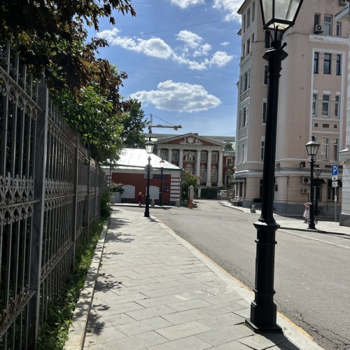 Индивидуальное путешествие сквозь века: тайны и предания старой Москвы и Заречья