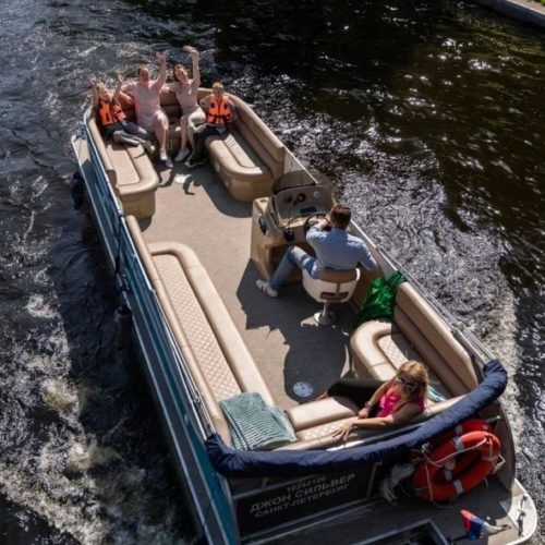 От Петроградки до Фонтанки на водном такси