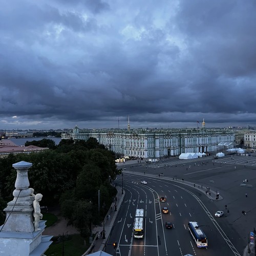 Крыши Петербурга: история выжившего экстремала от первого лица