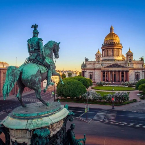 Город-герой Ленинград: о памяти и мужестве