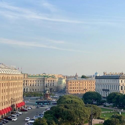Исаакиевский собор и колоннада: Петербург сверху!
