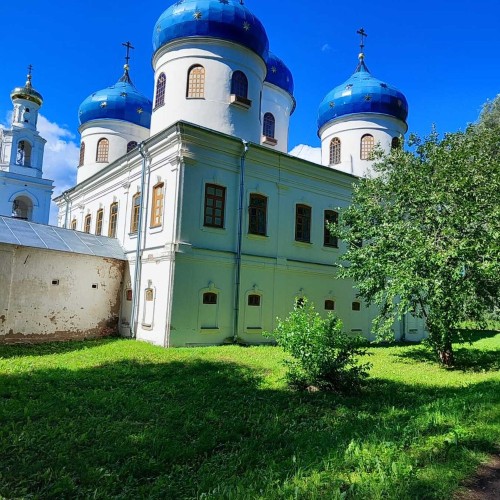 Окрестности Великого Новгорода: Юрьев монастырь и музей «Витославлицы»