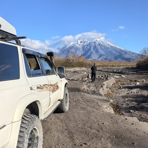 Джип-тур по дикой Камчатке: вулканы, источники, пикники на природе (всё включено)