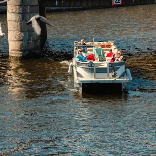 Закат в порту: индивидуальная водная прогулка