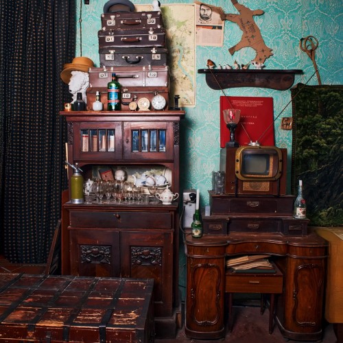 Петербург за закрытыми дверями: парадные лестницы и дворы-колодцы