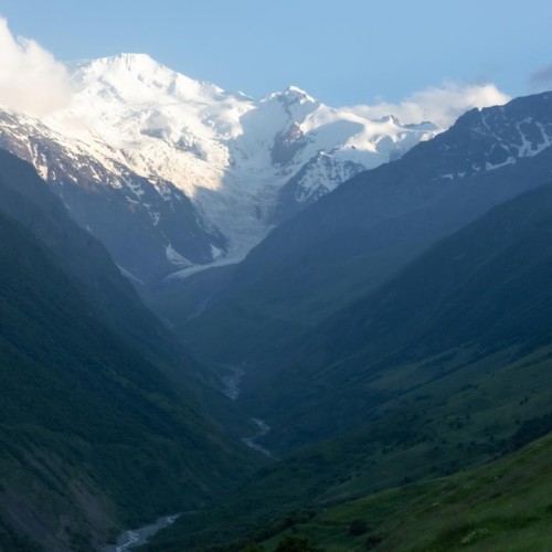 Приключения среди Кавказских гор: от плато Бермамыт до Чегемских водопадов