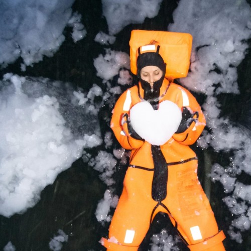 «Всё включено» на Кольском: охота за сиянием, снежное сафари, айс-флоатинг, арктическая кухня