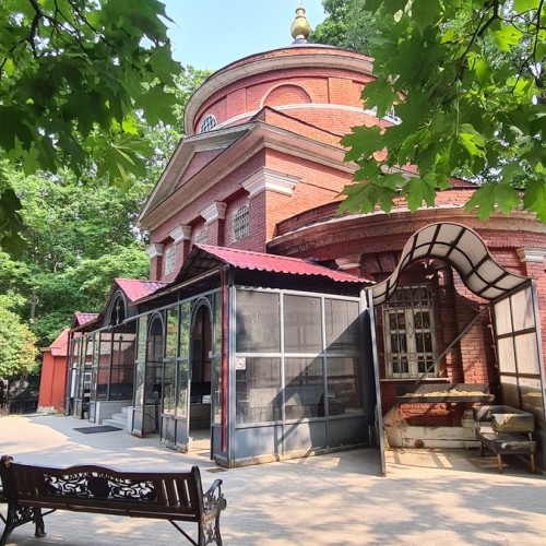 Авторская экскурсия по Армянскому кладбищу в Москве