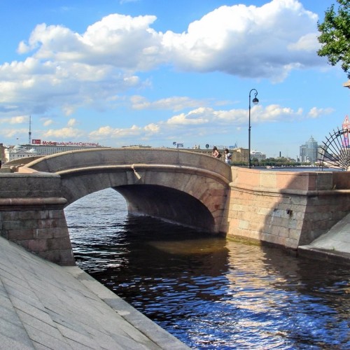 Детская экскурсия вокруг Михайловского замка