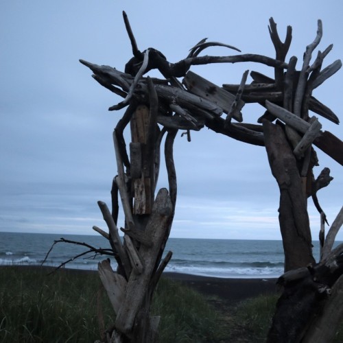 Джип-тур по Камчатке в мини-группе в июне: океан, морская прогулка, дегустации и экскурсии на выбор