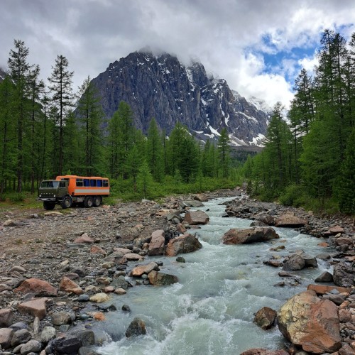 К ледникам и озёрам: треккинг-тур по Алтаю в мини-группе