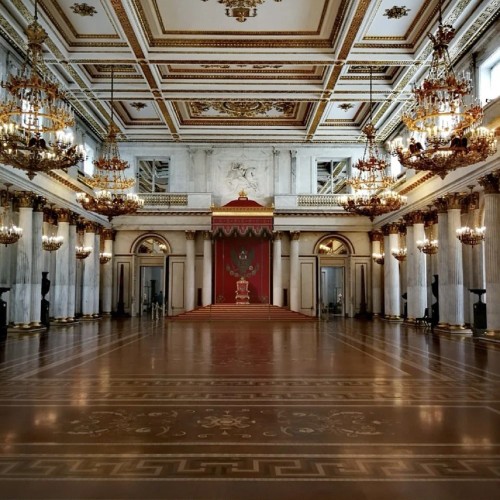 Эрмитаж — в гостях у царской семьи (билеты включены)