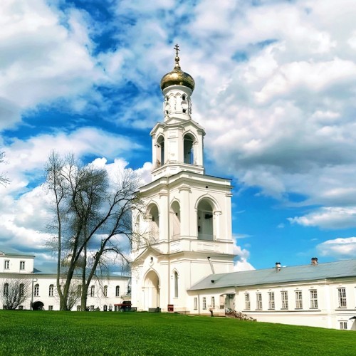 Автобусная экскурсия из СПб в Великий Новгород