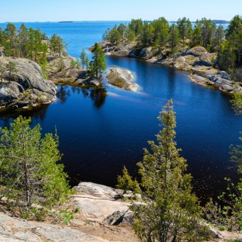 Из Санкт-Петербурга в Карелию: «Рускеала», остров Валаам, добыча минералов и прогулка на сапах