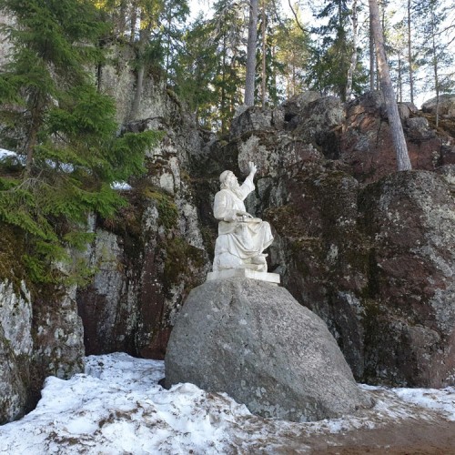Из Петербурга в Выборг: поездка с краеведом