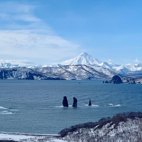 В мини-группе на Камчатку всей семьёй: вулканы, термальные источники и погружение в быт