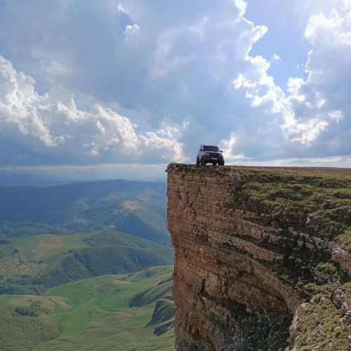 Домбай и Приэльбрусье на внедорожнике (мини-группа)