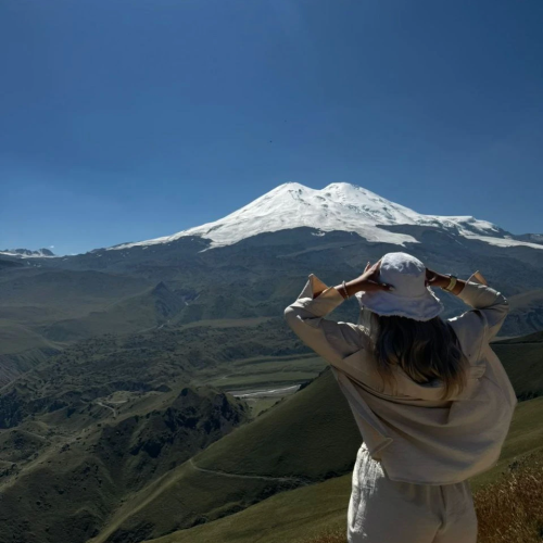 На внедорожнике по КЧР и КБР: Домбай, Эльбрус и Джилы-Су в мини-группе